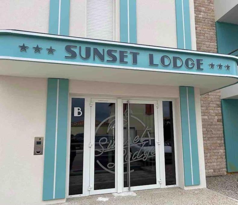 Appartement Neuf 4 Etoiles - Sunset Lodge, Narbonne Plage Exteriör bild